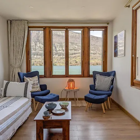 Reflet Bleu Du D'annecy 3 Etoiles - Face Au Lac, Parking Gratuit, Paddle Board Apartment *